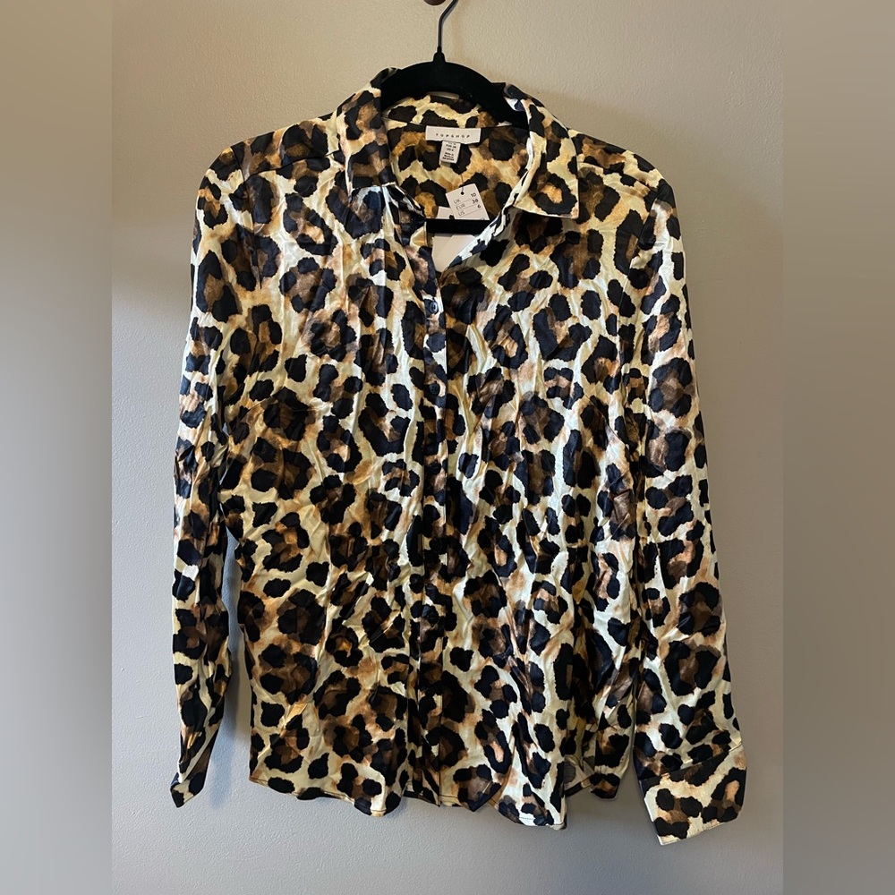 TOPSHOP SATIN LEOPARD PRINT BUTTON UP NWT